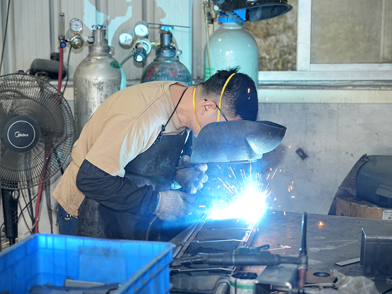 车位锁生产实录